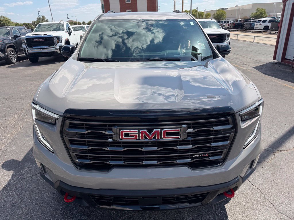 Used 2026 GMC Acadia AT4 w/ Luxury Package AWD/4WD image 9