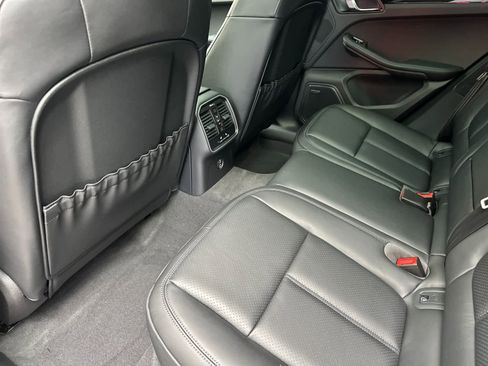 New 2026 Porsche Macan AWD/4WD image 13