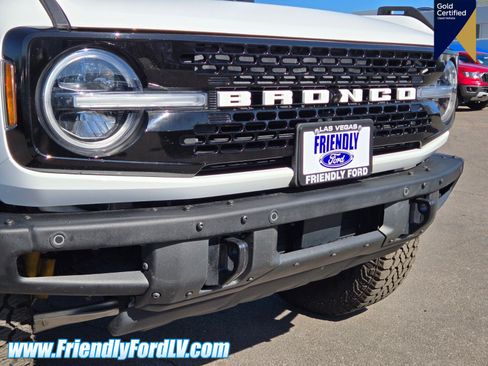 Certified 2025 Ford Bronco Badlands AWD/4WD image 2