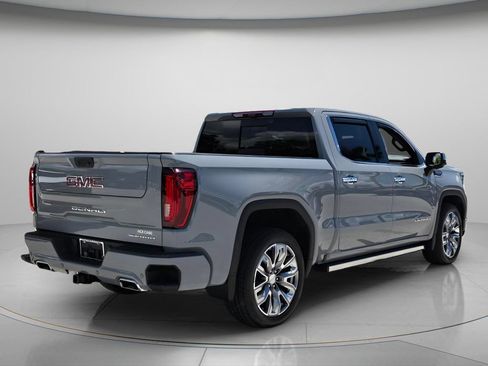 Used 2025 GMC Sierra 1500 Denali AWD/4WD image 7