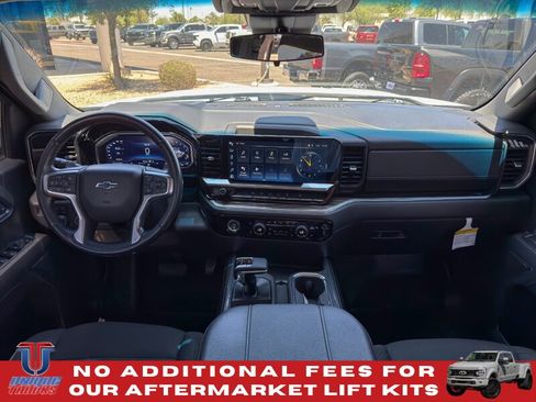 Used 2023 Chevrolet Silverado 1500 RST AWD/4WD image 31