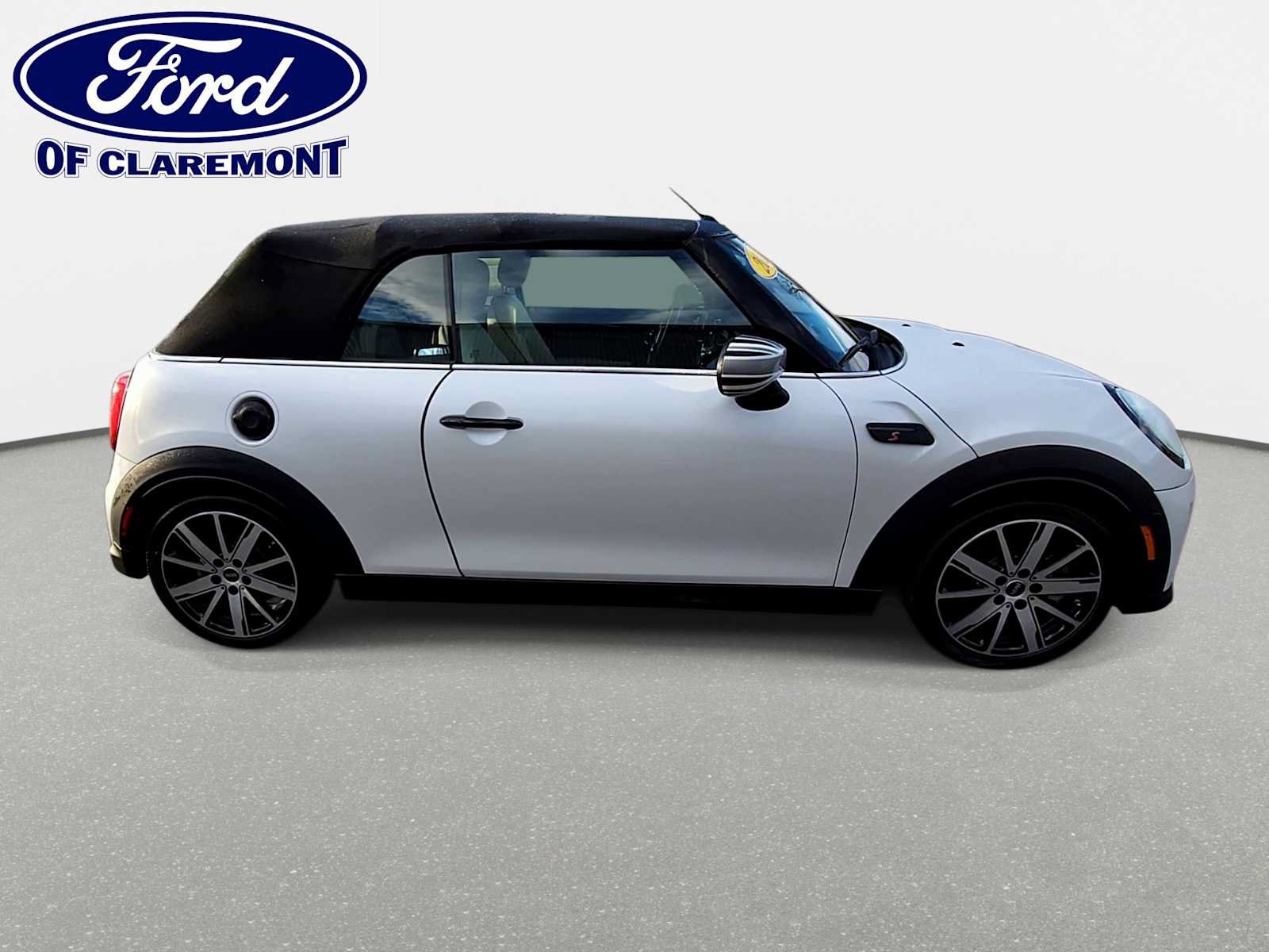 Used 2024 MINI Cooper S FWD image 9