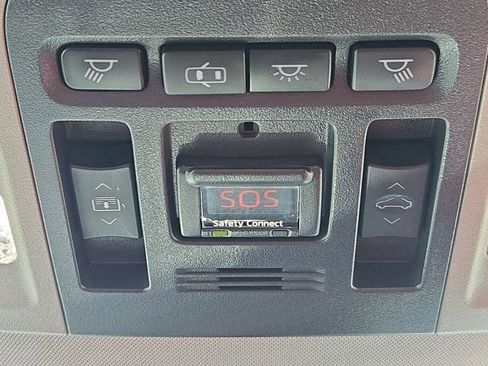 Used 2019 Toyota Camry XSE w/ Navigation Package FWD image 25