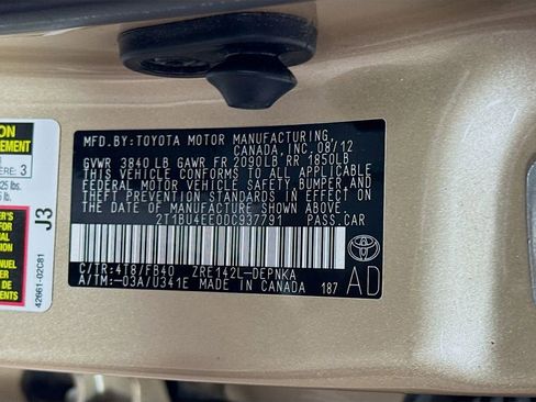 Used 2013 Toyota Corolla LE w/ Premium Pkg FWD image 29