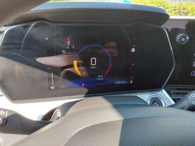 Used 2025 Chevrolet Trax LT FWD image 23