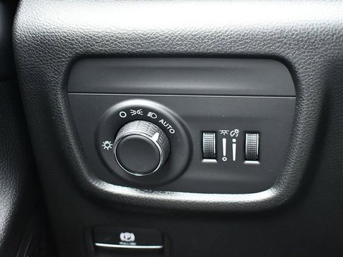 New 2026 Jeep Grand Cherokee L 4WD image 15