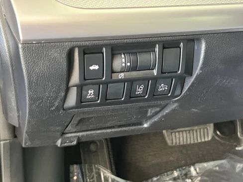 Used 2019 Subaru Legacy 2.5i Premium w/ Popular Package #2A AWD/4WD image 33
