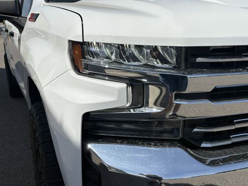 Used 2019 Chevrolet Silverado 1500 LTZ w/ Z71 Off-Road Package AWD/4WD image 40