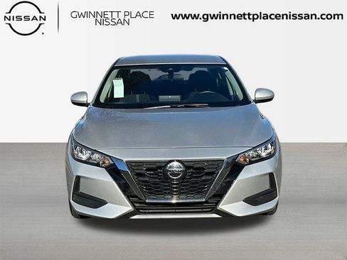 Used 2023 Nissan Sentra SV image 2