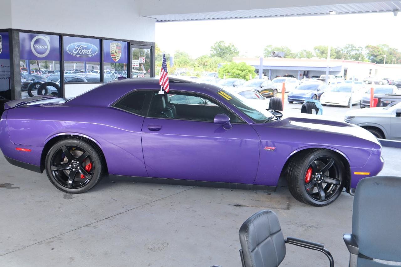 Used 2018 Dodge Challenger SRT w/ Technology Group RWD image 6