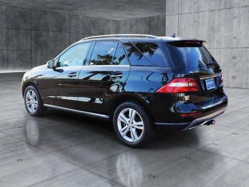 Used 2015 Mercedes-Benz ML 250 BlueTEC 4MATIC image 4