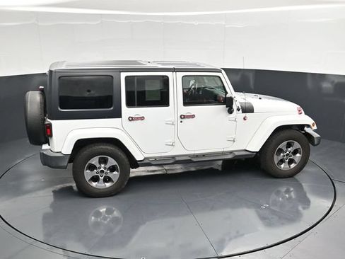 Used 2016 Jeep Wrangler Unlimited Sahara w/ Trailer Tow Group AWD/4WD image 43