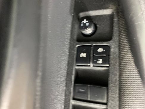 Used 2022 Toyota Corolla LE image 17