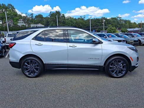 Certified 2022 Chevrolet Equinox RS image 17