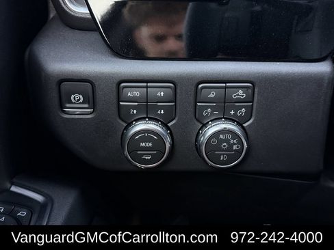 New 2026 GMC Sierra 1500 SLT w/ SLT Premium Plus Package AWD/4WD image 19