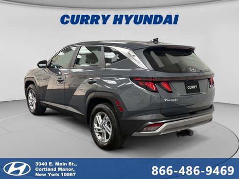 Certified 2025 Hyundai Tucson SE AWD/4WD image 3