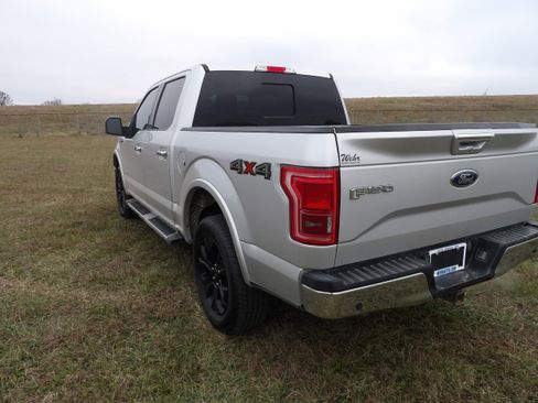 Used 2017 Ford F150 Lariat w/ Equipment Group 502A Luxury image 8