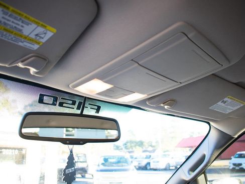 Used 2010 Ford F150 XLT image 26