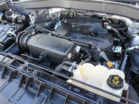 Used 2020 Ford Explorer XLT w/ Equipment Group 202A image 33