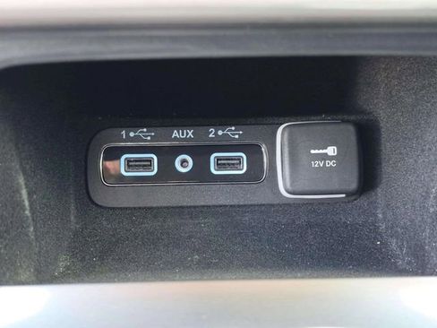 Used 2022 Jeep Grand Cherokee Laredo X RWD image 31
