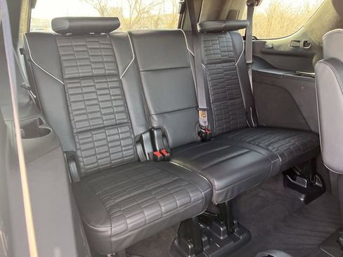 Used 2023 Cadillac Escalade Sport Platinum w/ LPO, Floor Liner Package image 33