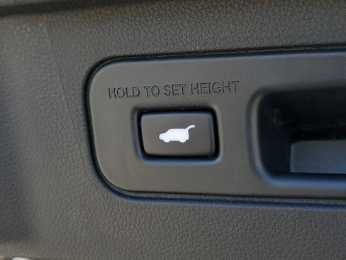 Certified 2023 Honda Pilot EX-L image 10