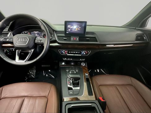 Used 2018 Audi Q5 2.0T Premium w/ Convenience Package AWD/4WD image 7