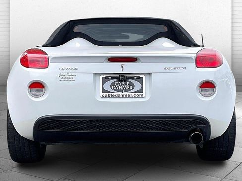 Used 2007 Pontiac Solstice Convertible w/ Premium Package RWD image 3