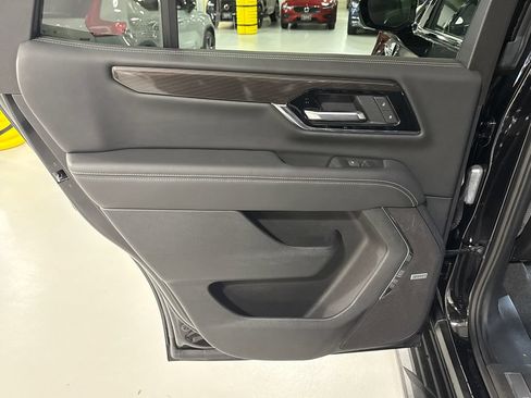 Used 2025 GMC Yukon Elevation w/ LPO, Floor Liner Package AWD/4WD image 21