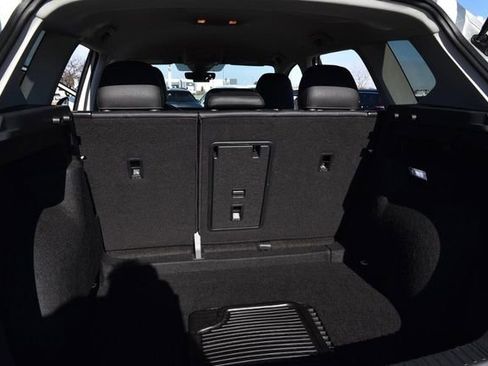 Certified 2024 Volkswagen Taos SE image 24