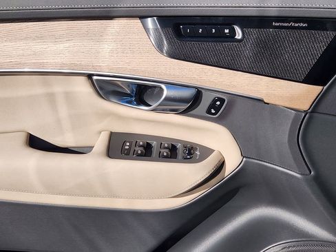 New 2026 Volvo XC90 T8 Plus w/ Protection Package Premier image 13