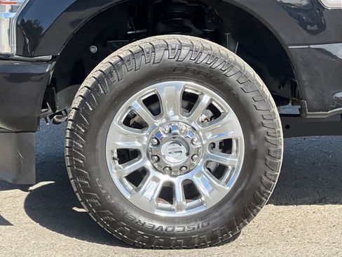 Certified 2022 Ford F250 Limited w/ FX4 Off-Road Package AWD/4WD image 26