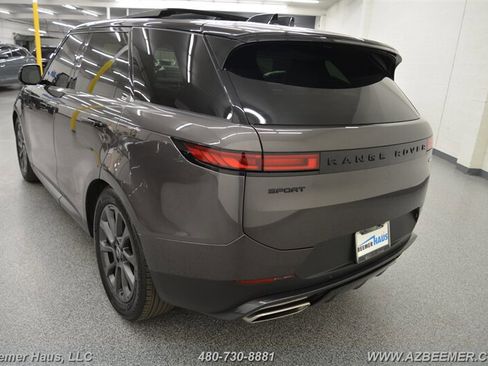 Used 2024 Land Rover Range Rover Sport SE image 12