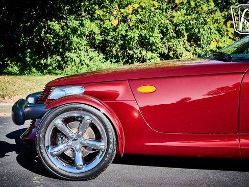 Used 2002 Chrysler Prowler image 26