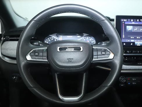 Used 2023 Jeep Compass Latitude AWD/4WD image 21