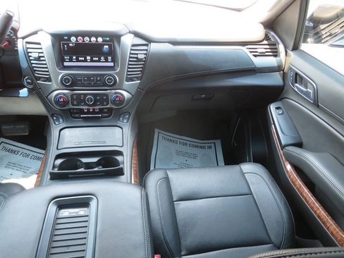 Used 2018 Chevrolet Tahoe Premier AWD/4WD image 16