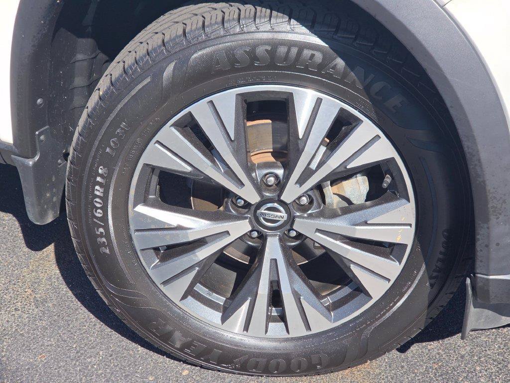 Used 2021 Nissan Rogue SV w/ Premium Package AWD/4WD image 19