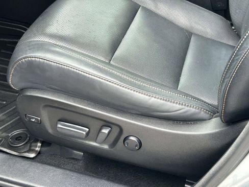 Used 2017 Toyota Highlander Limited FWD image 20