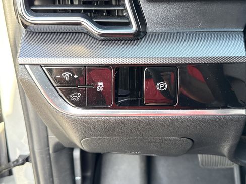 Certified 2023 Kia Sportage SX FWD image 22