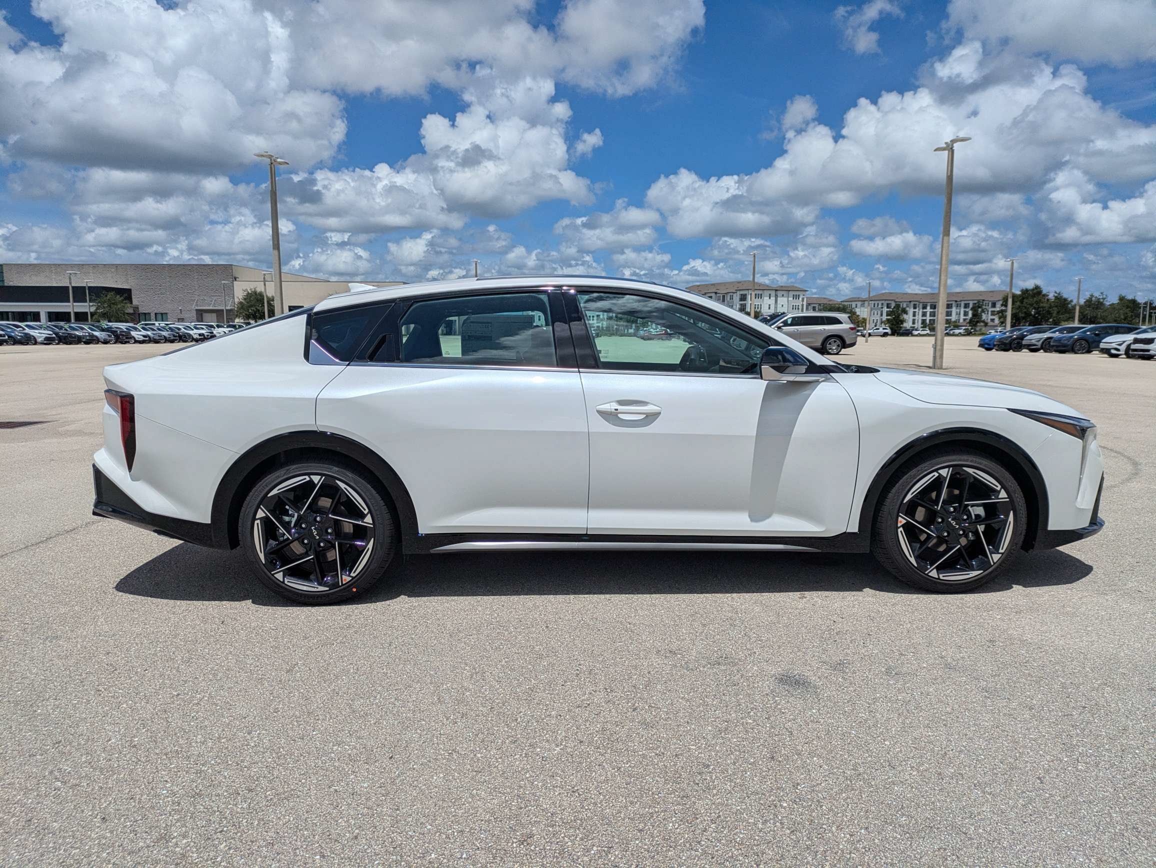 New 2026 Kia K4 EX w/ GT-Line Premium Package FWD image 4