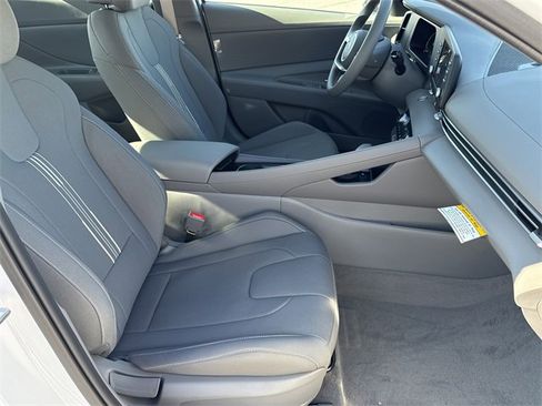 New 2026 Hyundai Elantra Blue image 13
