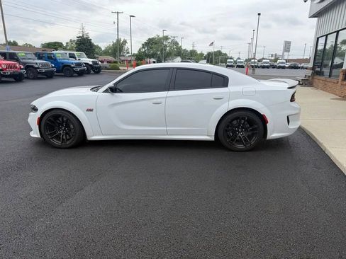 Used 2023 Dodge Charger Scat Pack RWD image 5