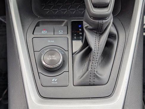 Used 2024 Toyota RAV4 XLE image 12