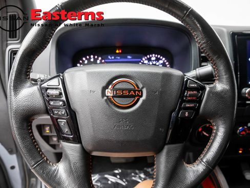 Used 2023 Nissan Frontier PRO-4X w/ Technology Package AWD/4WD image 10