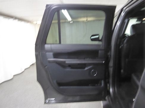 Used 2021 Ford Expedition Max XLT AWD/4WD image 28