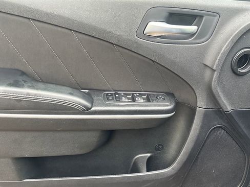 Used 2023 Dodge Charger SXT image 6