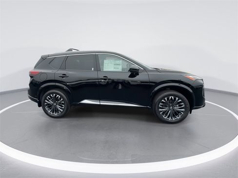 New 2026 Nissan Rogue Platinum w/ Platinum Premium Package image 9