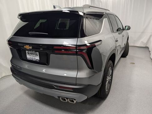 New 2026 Chevrolet Traverse LT image 3