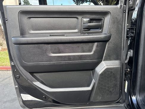 Used 2014 RAM 1500 Express AWD/4WD image 32