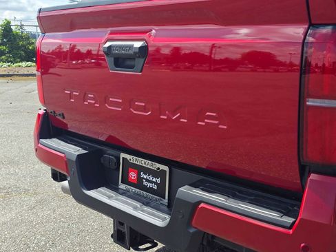 Used 2026 Toyota Tacoma TRD Off-Road AWD/4WD image 14